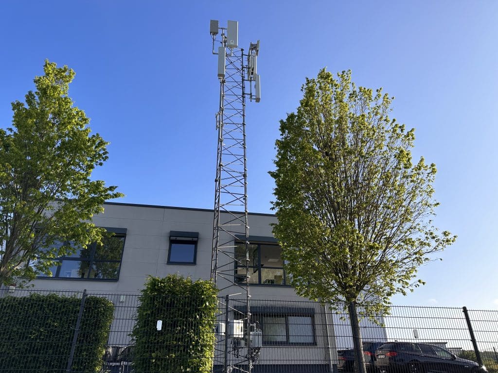 1&1 Telecommunication SE die erste Open-RAN 5G Mobilfunkantenne in Montabaur - Foto: ARKM.media